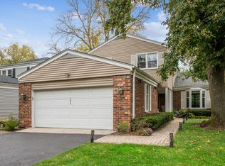 1653 McCraren Rd, Highland Park, IL 60035