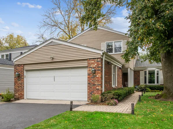 1653 McCraren Rd, Highland Park, IL 60035