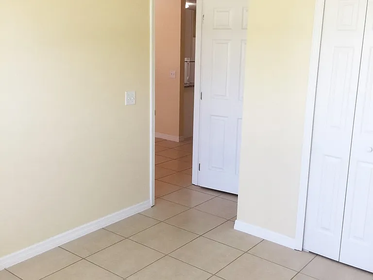 330 Dundee Dr — Photo 11