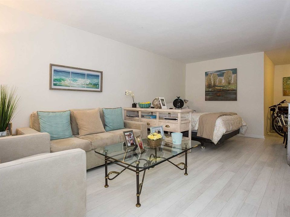 1st image of 410 E Broadway APT Lj