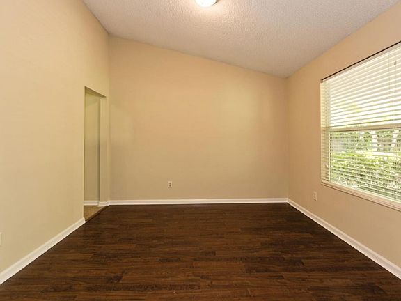 002_Dining Room