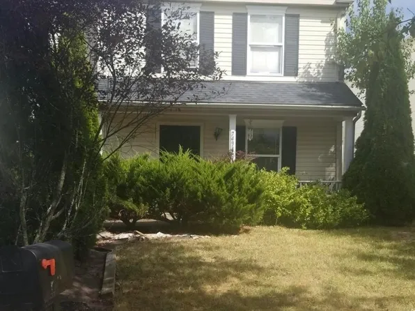 7496 Hemrich Dr, Canal Winchester, OH 43110