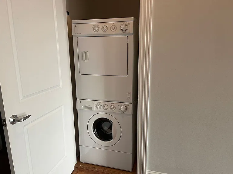 400 W North St #634 — Photo 15