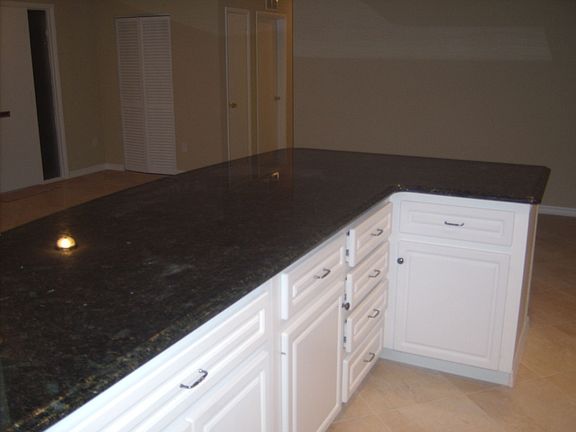 4th image of 1128 Elgrove Dr