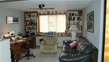 4th image of 2233 Plymouth Ln