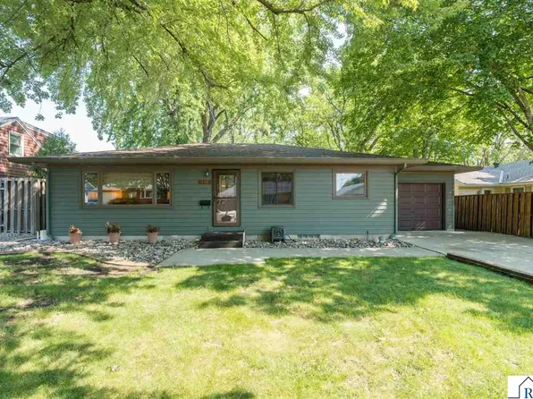 136 Marion Ln, Mankato, MN 56001
