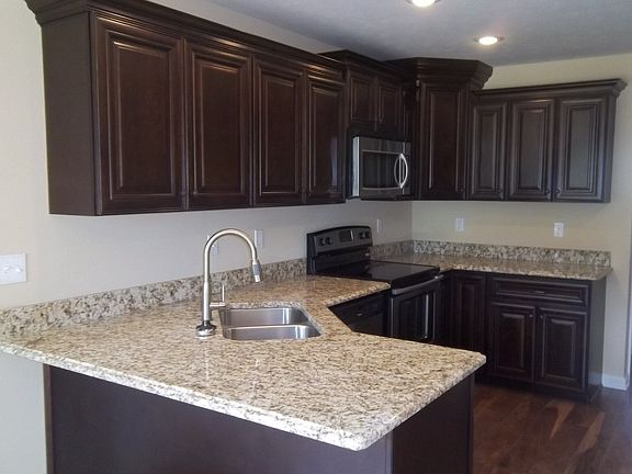 Kitchen with Granite