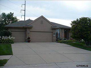 1st image of 2112 N 152nd Cir