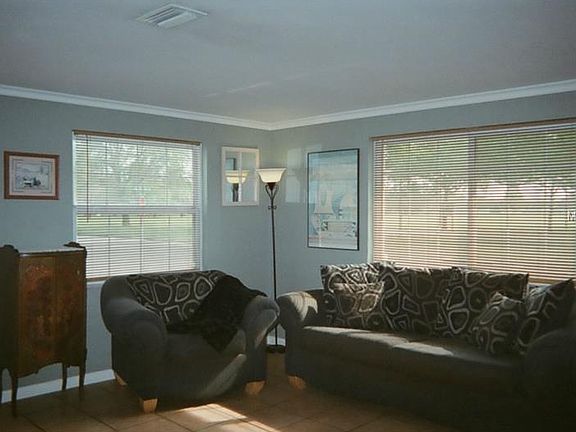 3rd image of 8000 28th Ave N