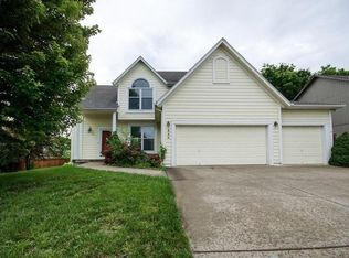 440 N Singletree St, Olathe, KS 66061
