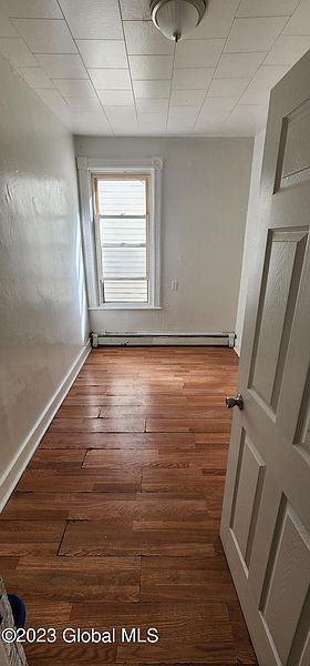 4th image of 109 Sherman Street