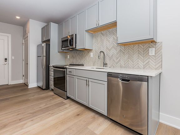 5th image of 65 Cricket Ave #208