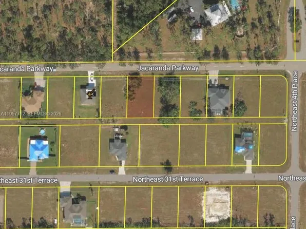 324 Jacaranda Pkwy E, Cape Coral, FL 33909