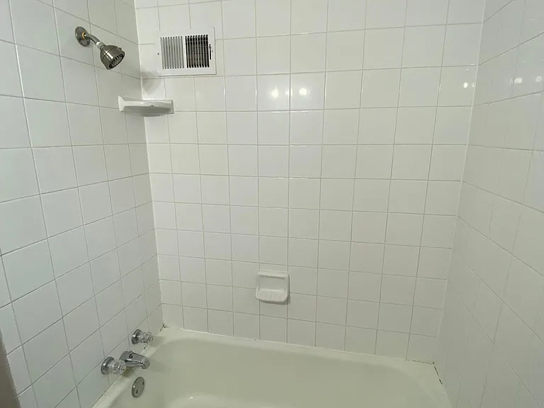 302 S 47th St — Photo 13