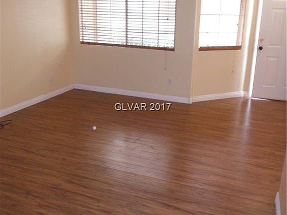 4th image of 945 Dusty Creek St #0