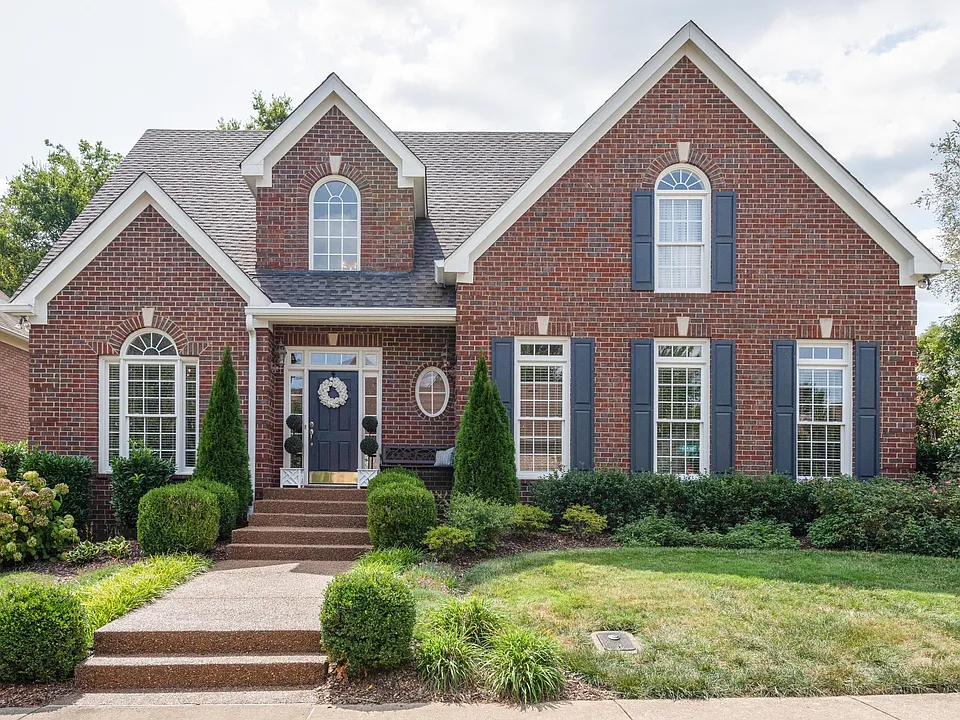 225 Polk Place Dr