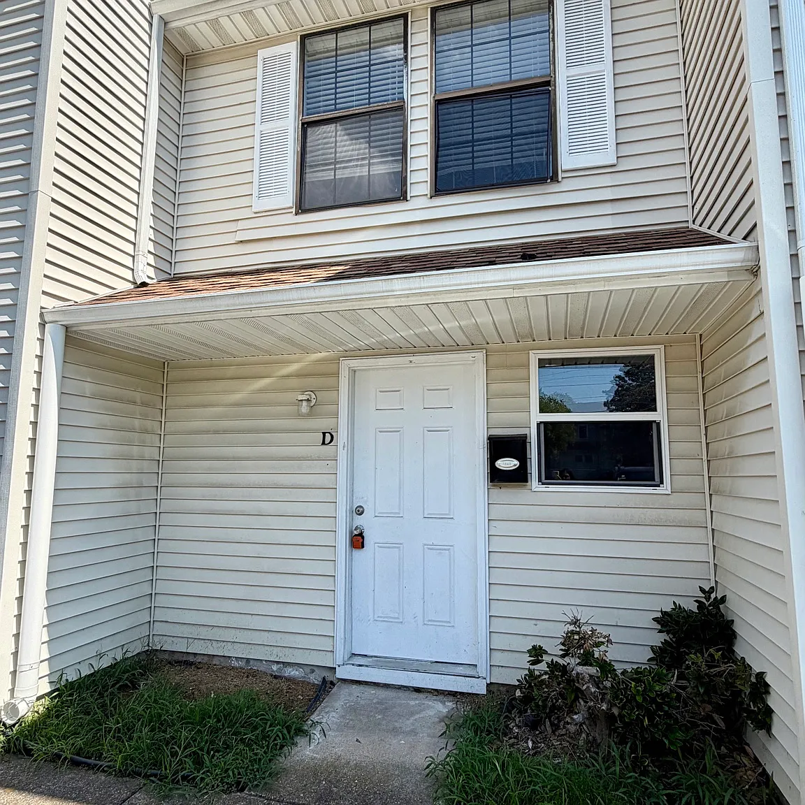 1 bed, 700 sqft, $1,199 — Photo 1
