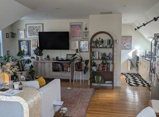 1 Orchard St #301, Cambridge, MA 02140