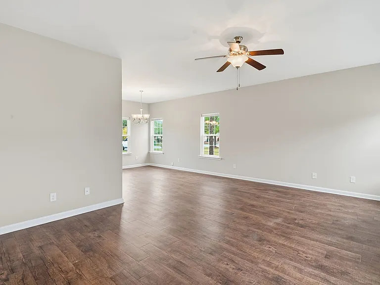 409 Olde Ivey Sq #344 — Photo 4