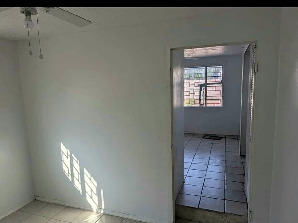 1st image of 3219 Sacramento Ave