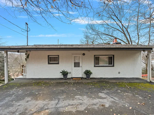 411 Gammon Rd, Kingsport, TN 37663