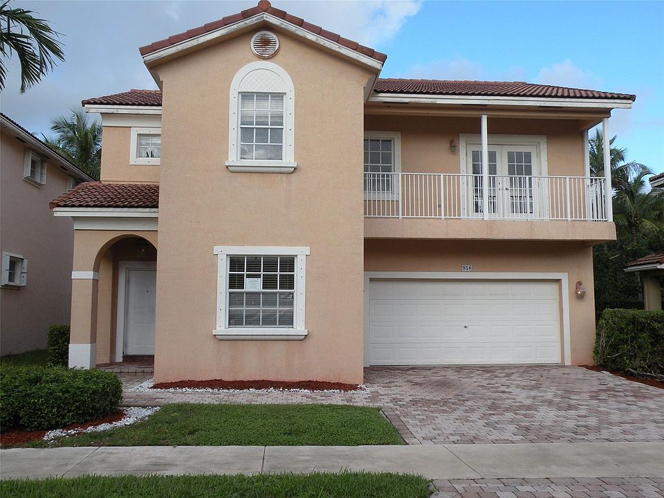 1st image of 958 NW 127th Avenue