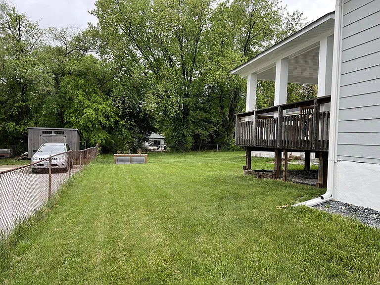 1904 Cherri Dr — Photo 8