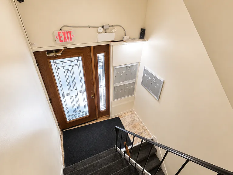 1124 Dunlop Ave #2C — Photo 5