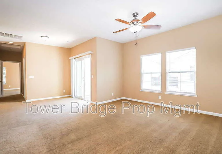 3301 N Park Dr #1411 — Photo 5