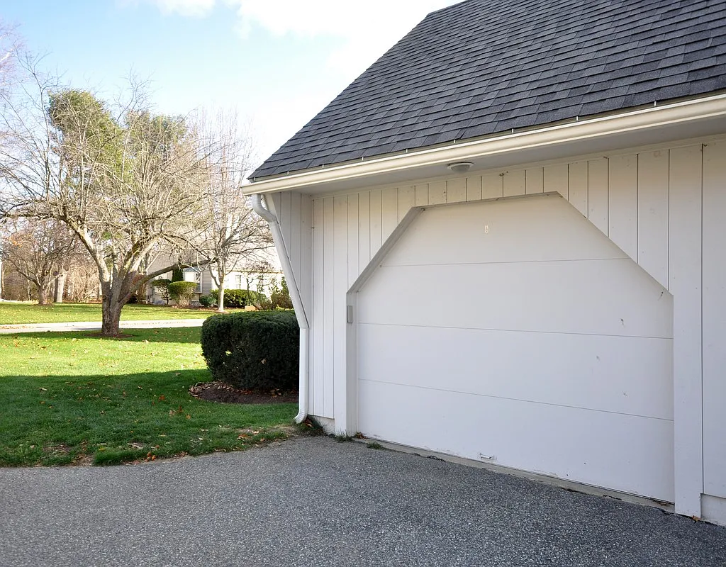 3 bed, 2.5 bath, 1794 sqft, $4,500 — Photo 4