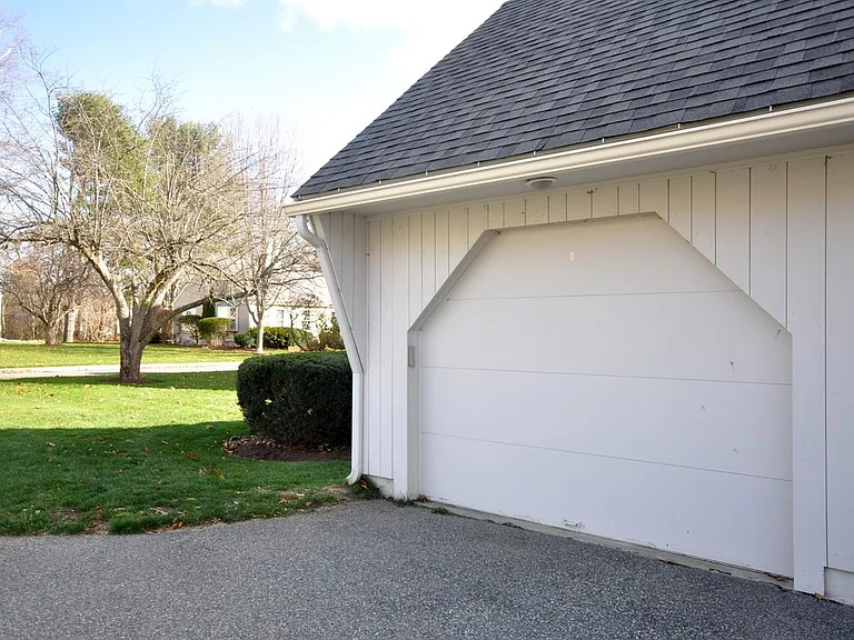 15 Seaborn Pl — Photo 4