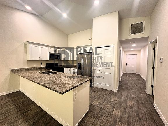 3rd image of 2426 Millie Ave S #2426