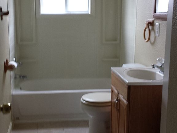 2nd image of 790 Harriet St