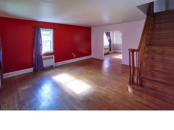 2nd image of 1420 Lawndale Ave