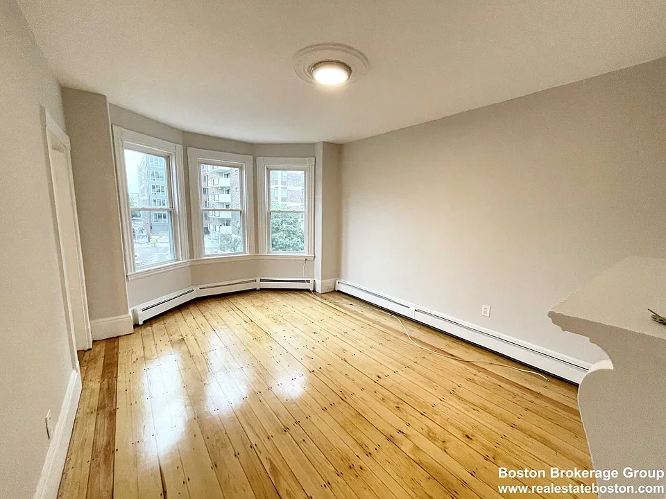 Tremont St