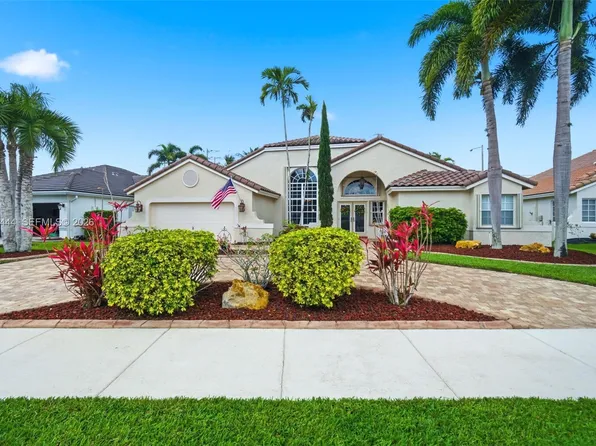 3563 W Tree Tops Ct, Davie, FL 33328