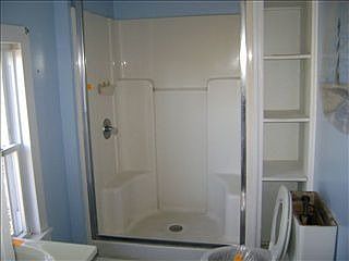 4th image of 745 Peyton St
