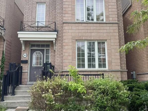 369 Assiniboine Rd, Toronto, ON M3J 0A6