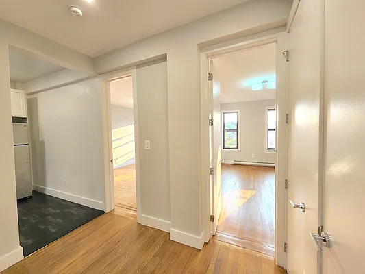 Rented by Bohemia Realty Group | media 12