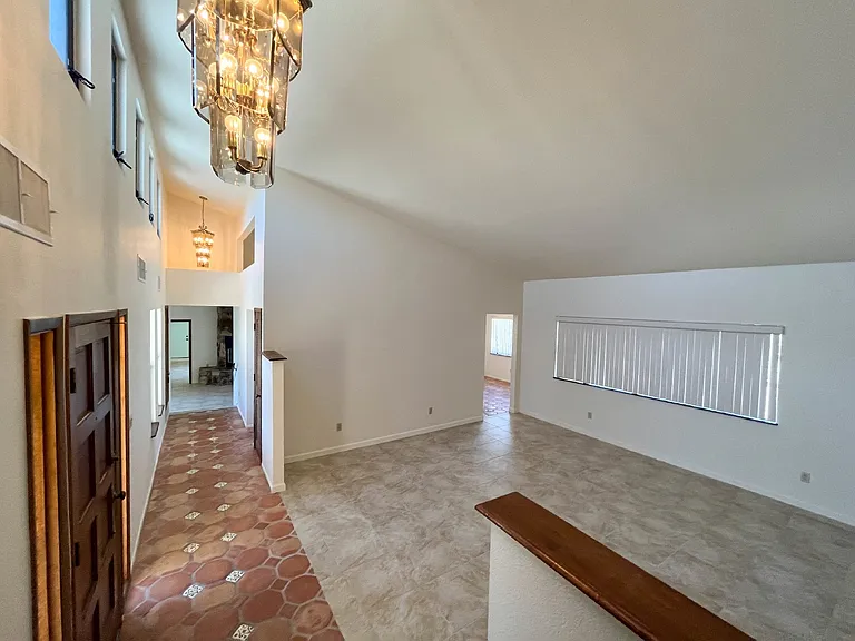 1711 N Placita Tuberia — Photo 6