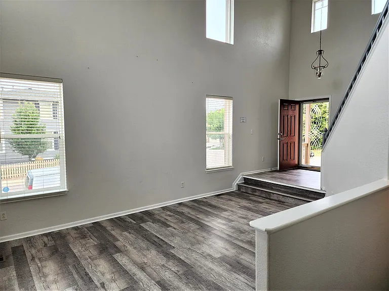 10639 Cherrybrook Cir — Photo 7