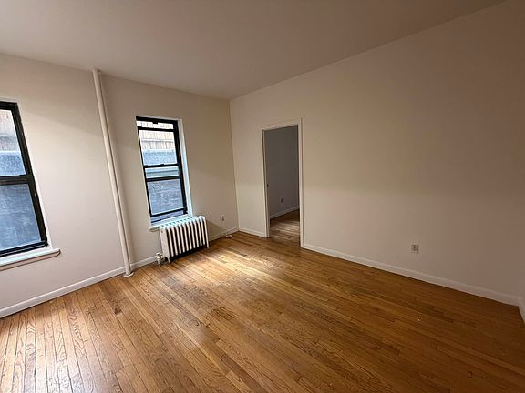 3rd image of 229 E 84th St #2F
