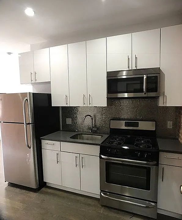 2nd image of 1609 Ocean Ave #7E