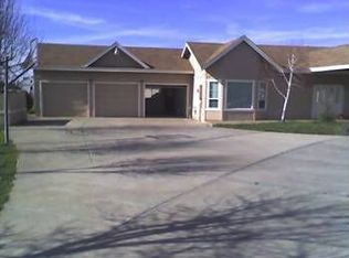 400 Tevis Trl, Hollister, CA 95023