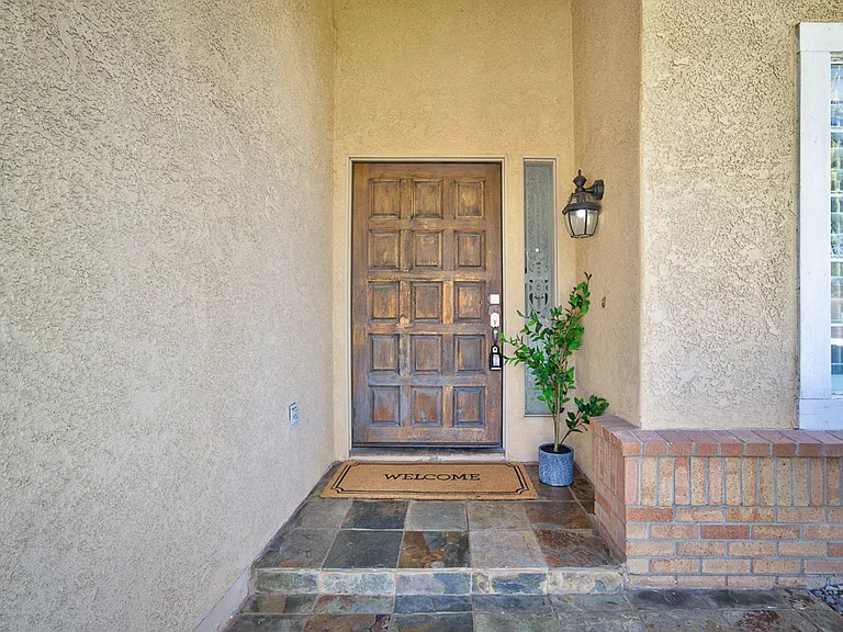 13887 Carriage Rd — Photo 6