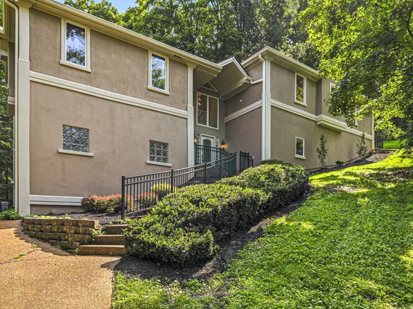 7030 Willowick Dr, Brentwood, TN 37027