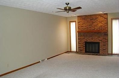 3rd image of 847 W 6th St