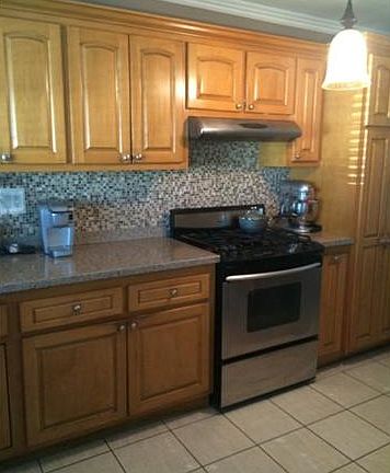 3rd image of 1551 N Banning Blvd