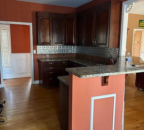 4th image of 119 Beech Brook Ln