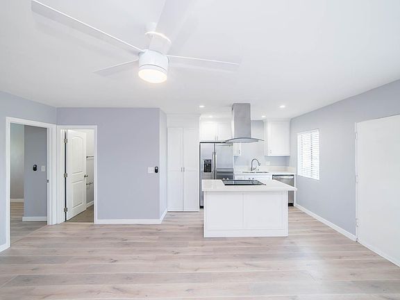 4th image of 2310 E 5th St APT 6